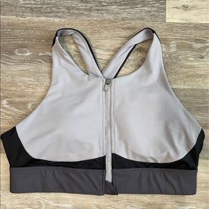 Fabeltics sport bra